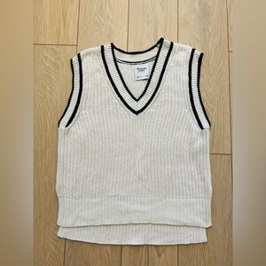Abercrombie & Fitch oversized sweater tank cream and black size xs